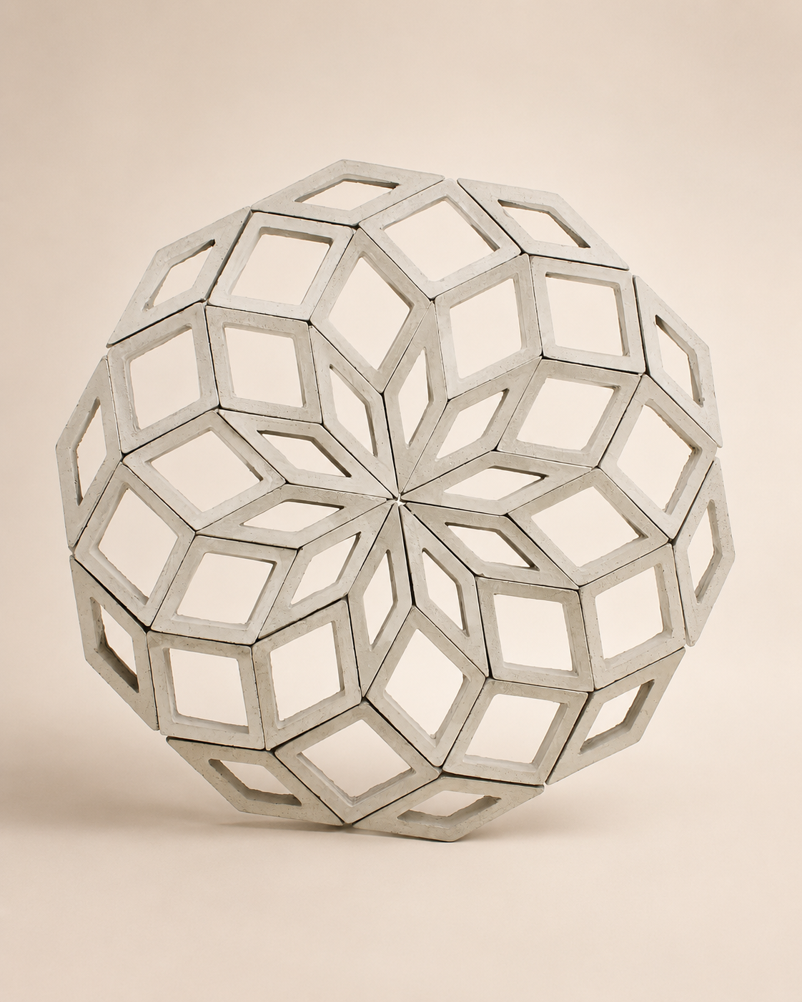 celosia-geometrica-en-concreto-penrose-imperfecto Celosía geométrica en concreto Penrose para crear patrones, divisiones y fachadas