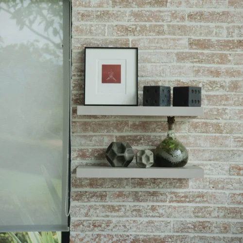 Repisas flotantes en concreto arquitectónico para decoración de interiores
